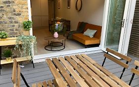 Spectacular 2 Bed Apartment With Lovely Terrace - 1 The Southwell